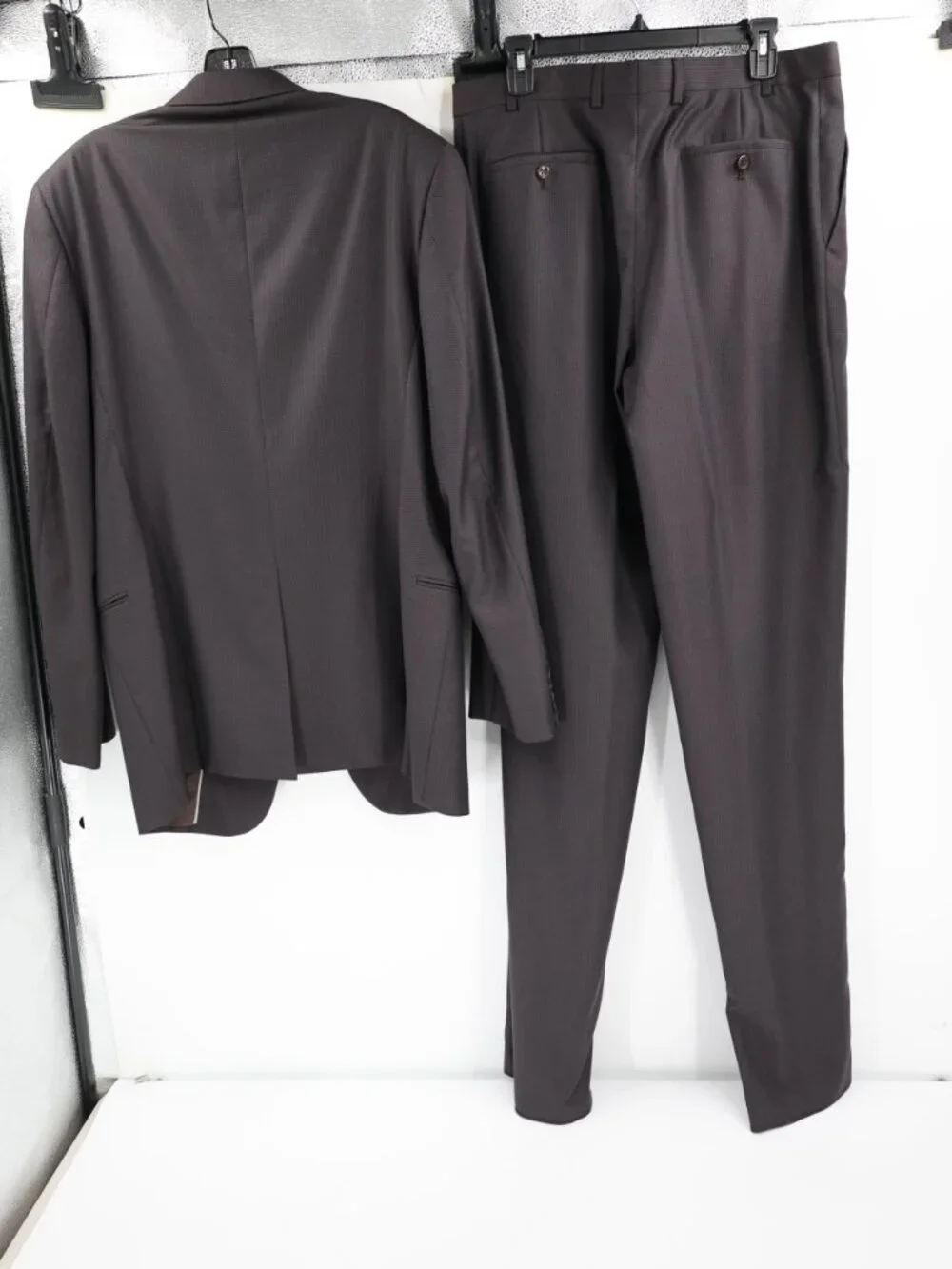 Armani Collezioni Suit Mens 42L 34x39 Wool Two Piece Herringbone unhemmed notch